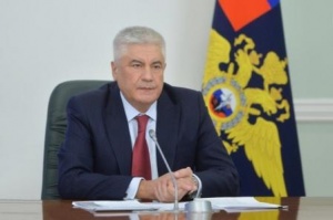 Владимир Колокольцев поздравил сотрудников МВД России, удостоенных государственных наград