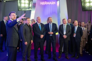 Игорь Комаров и Сергей Чемезов посетили площадки конференции "Цифровая индустрия промышленной России"