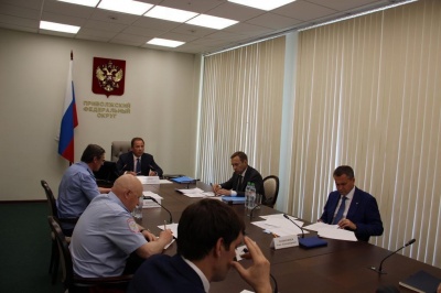 Игорь Комаров провел Совет округа по реализации программ капитального ремонта многоквартирных домов