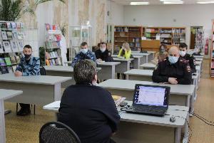 Сотрудники полиции стали участниками мероприятия, посвященного Дню памяти погибших в радиационных авариях и катастрофах.