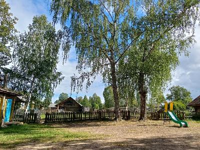 «Обустройство территории дома культуры д. Шадрина» (д. Шадрина, ул. Школьная, д. 13)