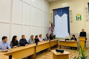 Депутаты Думы приняли участие в обучающем семинаре