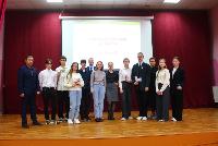 Вчера на базе ДЮЦ «Радуга» состоялся муниципальный этап парламентских дебатов среди 10-11-х классов.