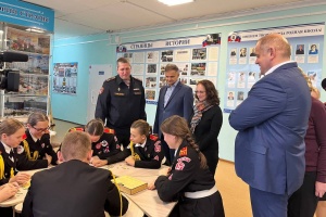 О патриотизме говорили на встрече главного федерального инспектора по Пермскому краю со школьниками Кунгура