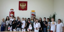 Накануне Дня России в Кудымкаре состоялась традиционная церемония вручения паспортов школьникам, достигшим 14-летнего возраста