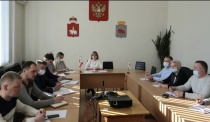 Глава города Кудымкара Наталья Стоянова провела аппаратное совещание с руководителями управлений администрации и предприятий коммунального комплекса
