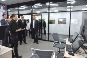 Игорь Комаров: «Нам надо заинтересовать исследованиями и IT-разработками талантливую молодежь, чтобы она хотела здесь жить и работать» 