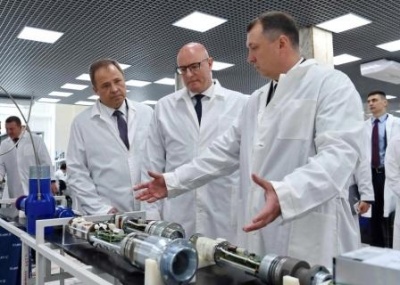 Дмитрий Чернышенко и Игорь Комаров обсудили направления социально-экономического и технологического развития Республики Удмуртия