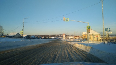 В Кудымкаре, в целях безопасности участников дорожного движения установлен светофорный объект