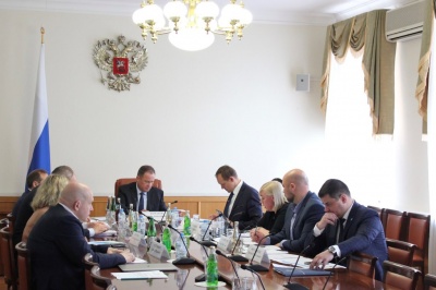 Игорь Комаров провел совещание по созданию национальной системы пространственных данных и реализации проекта «Наполнение Единого государственного реестра недвижимости необходимыми сведениями»