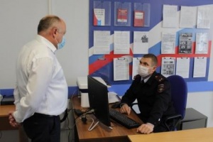 В Кудымкаре председатель Общественного совета при территориальном отделе внутренних дело проверил работу участковых уполномоченных полиции