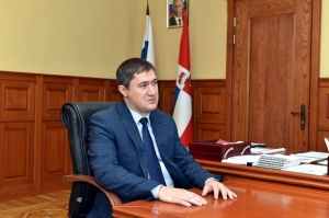 Сегодня день рождения празднует губернатор Пермского края Дмитрий Махонин