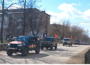 9 мая в Кудымкаре в четвертый раз состоялся автопробег полноприводных автомобилей «Спасибо за жизнь Вам, Герои Победы!» ⁣